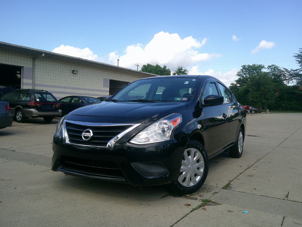 2018 Nissan Versa Sedan
