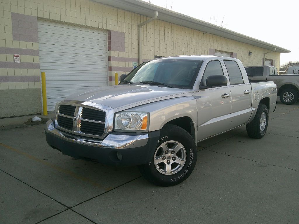 2005 Dodge Dakota SLT's photo