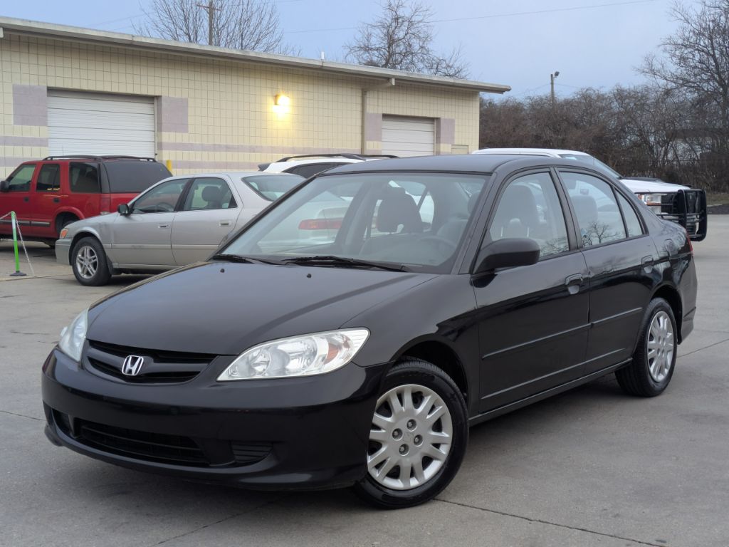 2004 Honda Civic LX's photo