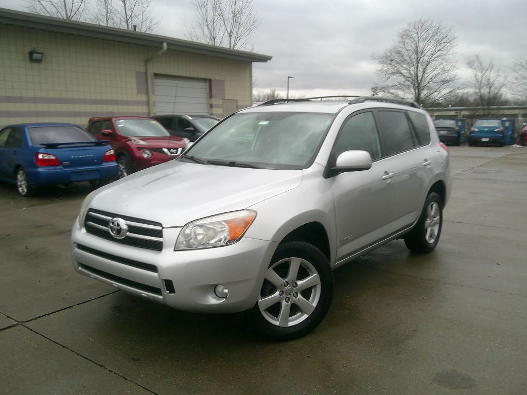 2007 Toyota RAV4 Limited's photo