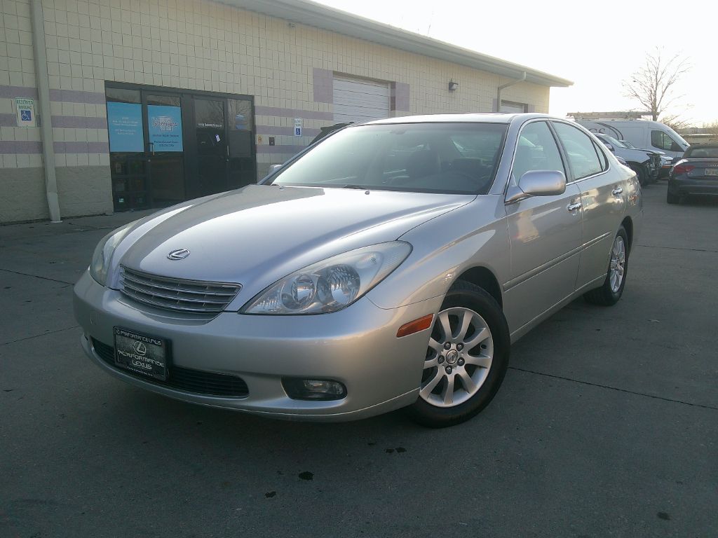 2004 Lexus ES 330's photo
