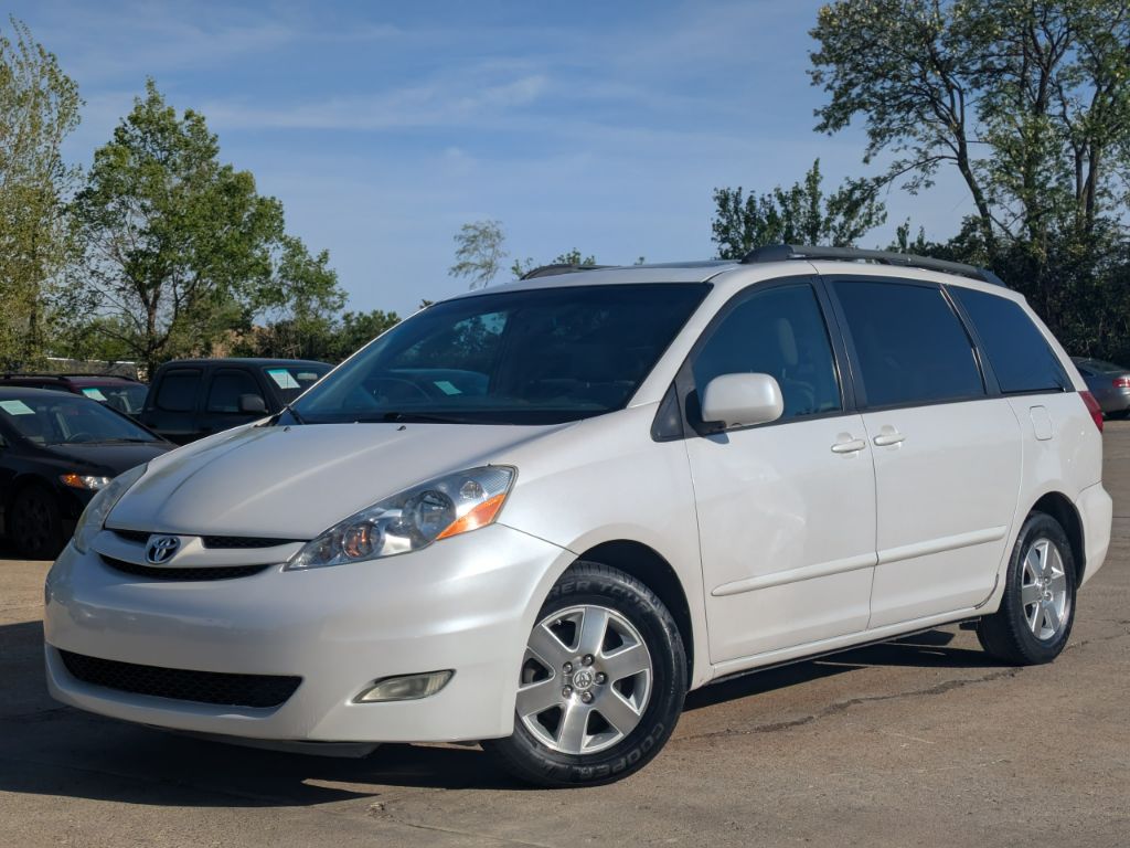 2007 Toyota Sienna XLE