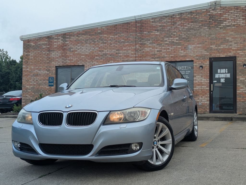 2011 BMW 3 Series 328i Sedan's photo